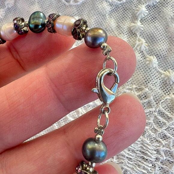 Vintage Pearl and Crystal Roundel bracelet - Picture 5 of 9